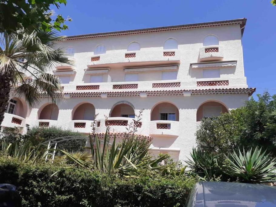 Bandol: Elegant Et Cosy 2 Pieces, Proche Ville Et Plage Екстериор снимка